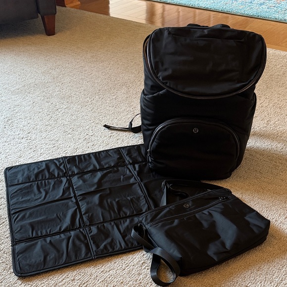 Lululemon New Parent Backpack - Picture 5 of 8